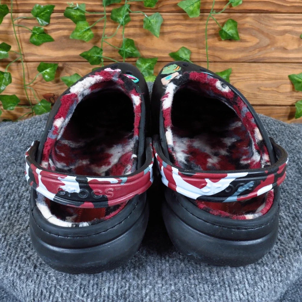 Crocs Classic Lined Camo Clogs Mens Shoe Size 13 Comfort Indoor Outdoor Black